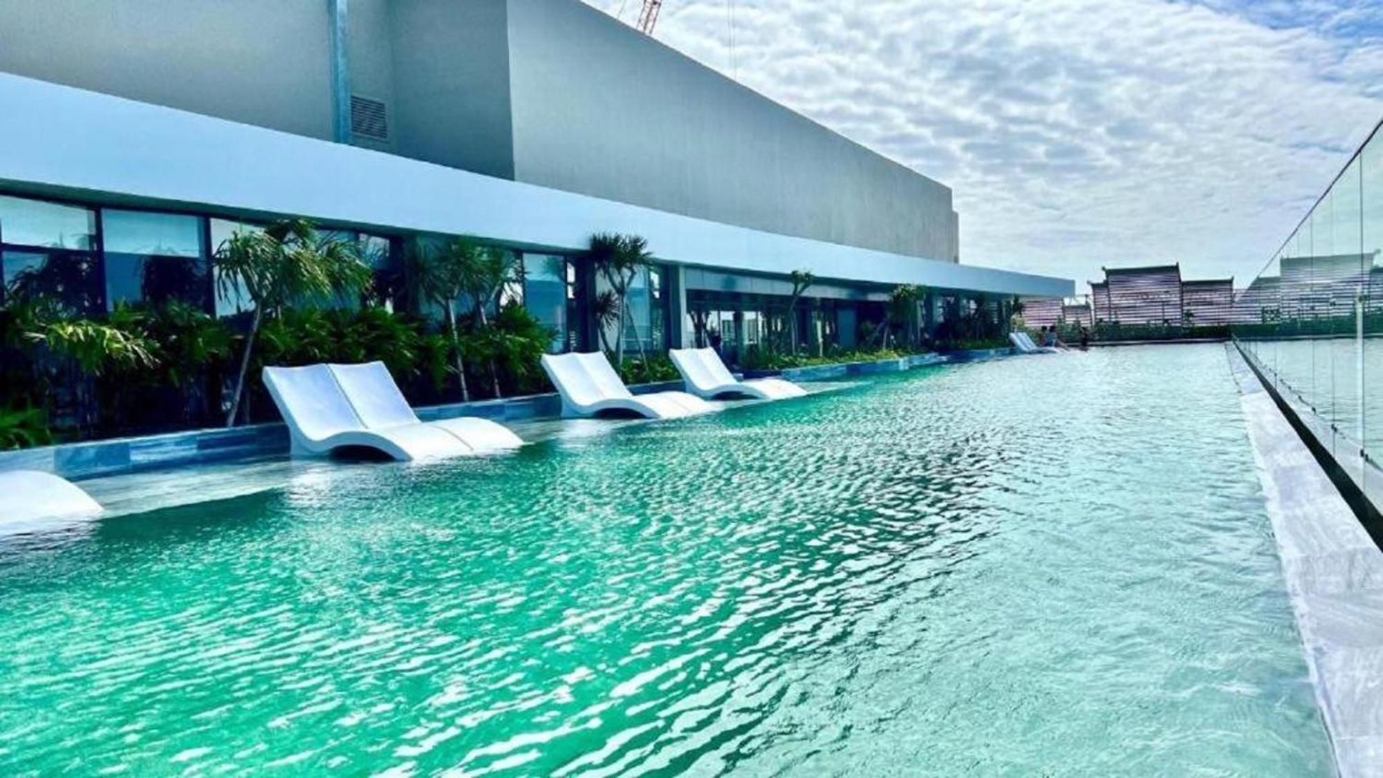 Trong's - The Song Condotel *